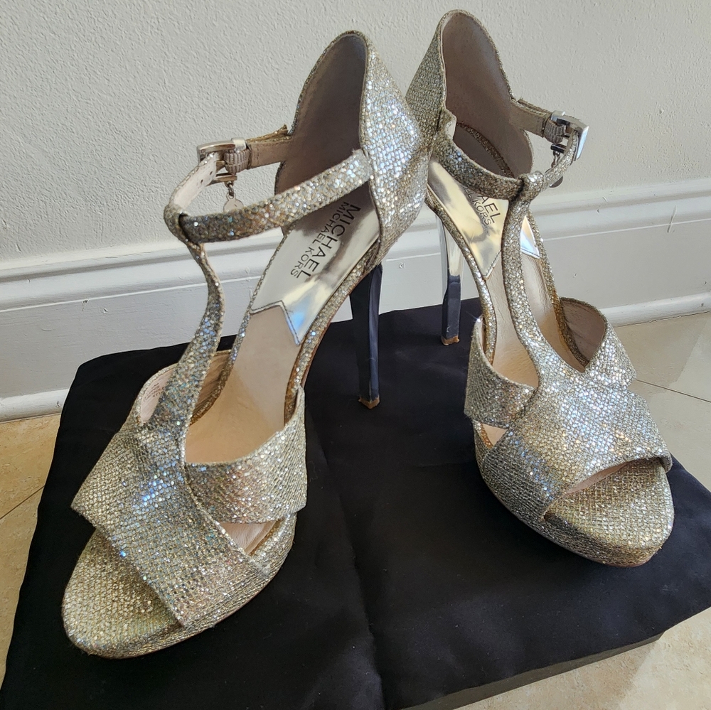Michael Kors Metallic Silver Glitter Platform Heels, Size 8.5
